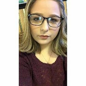 Meet your Posher, Kaytlyn